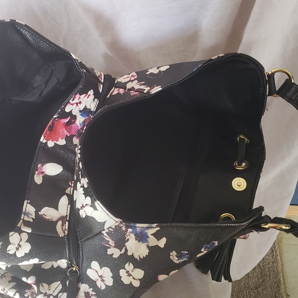 Liz Claiborne Black Floral Shoulder Bag - Picture 3 of 7